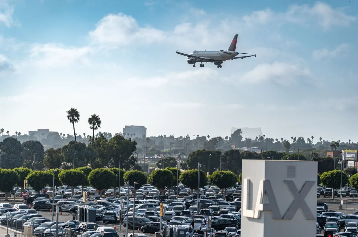 Los Angeles airport air traffic control tower
